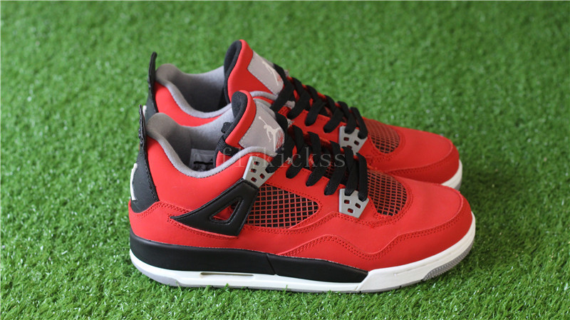 Authentic Air Jordan IV 4 Toro Bravo